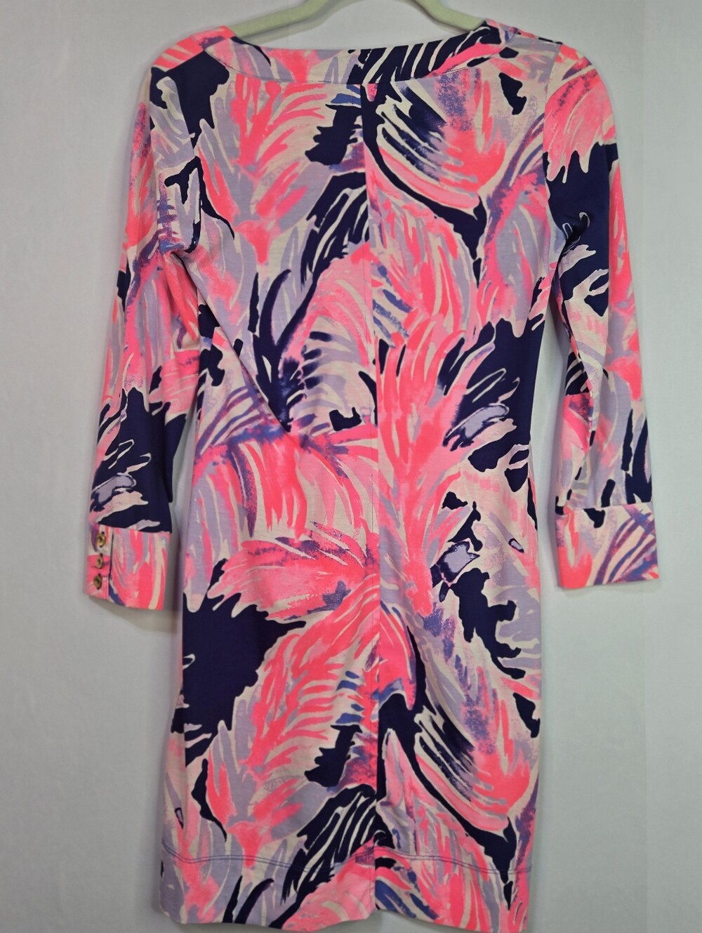 Lilly Pulitzer Sz XS Colorful, Coastal Scoop Neck Dress, Gold Button Details - Picture 7 of 11